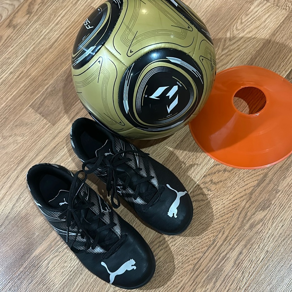 Puma Attacanto Turf Training